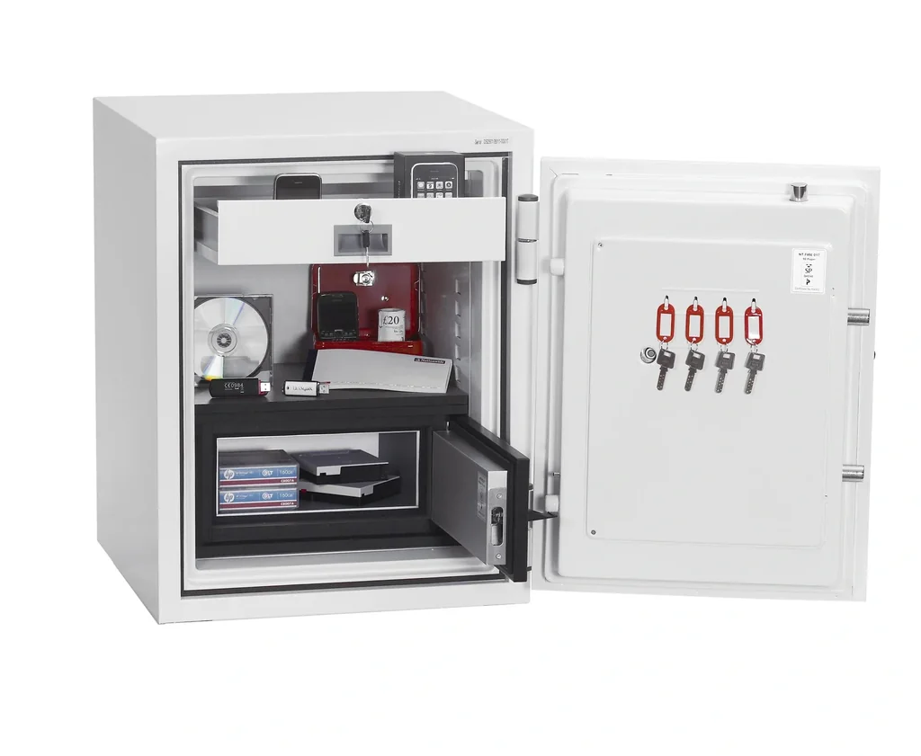 Data protection safe Datacombi size 1 with key lock