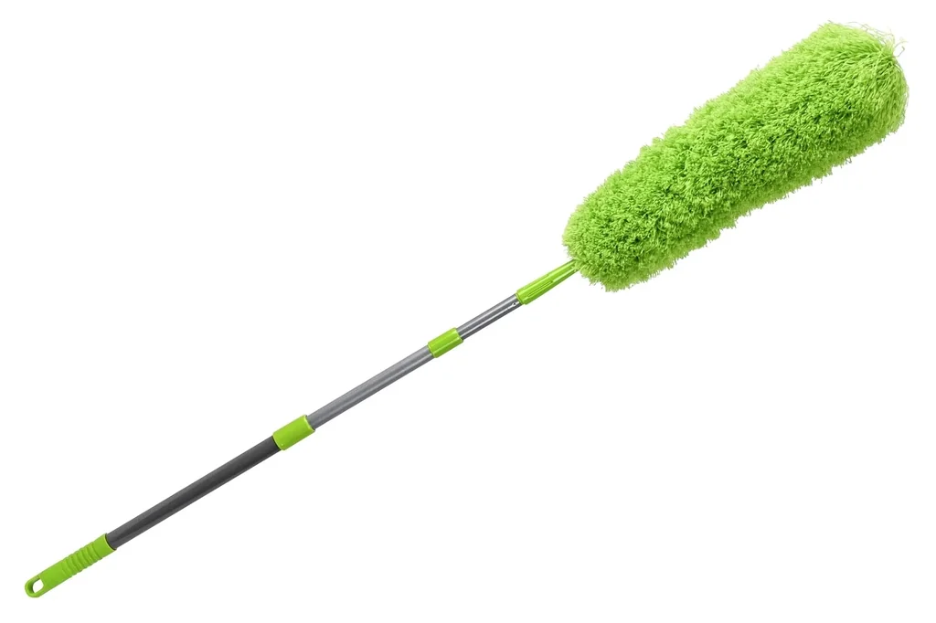 Telescopic feather duster
