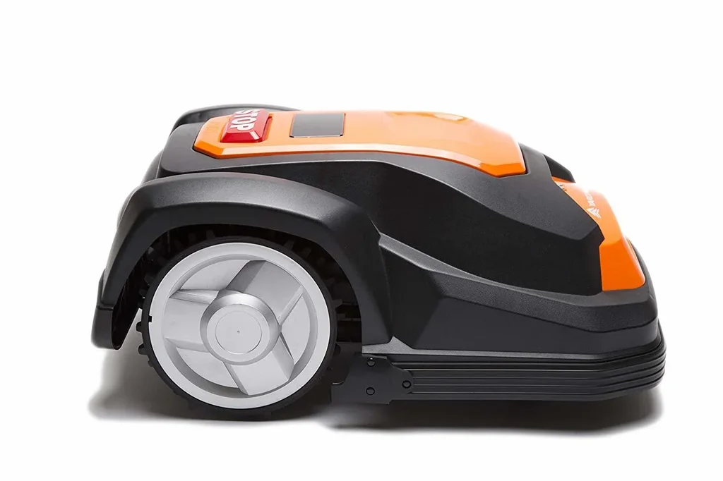 Robotic lawnmower SA650B - up to 650 m²