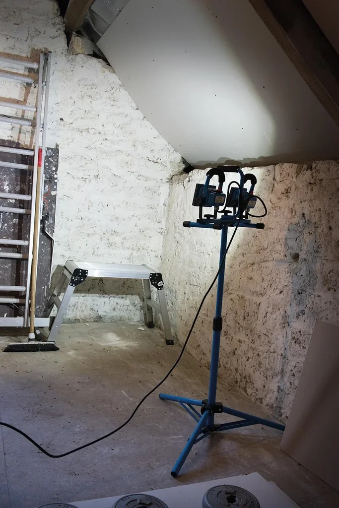 Tripod LED double work light 2 x 10 W