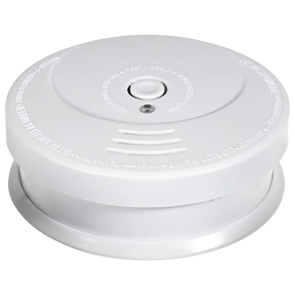 Smoke alarm including 9V battery