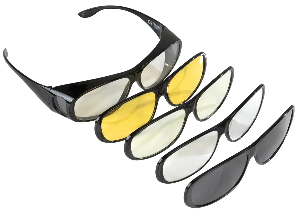 Safety glasses with 4 interchangeable frames