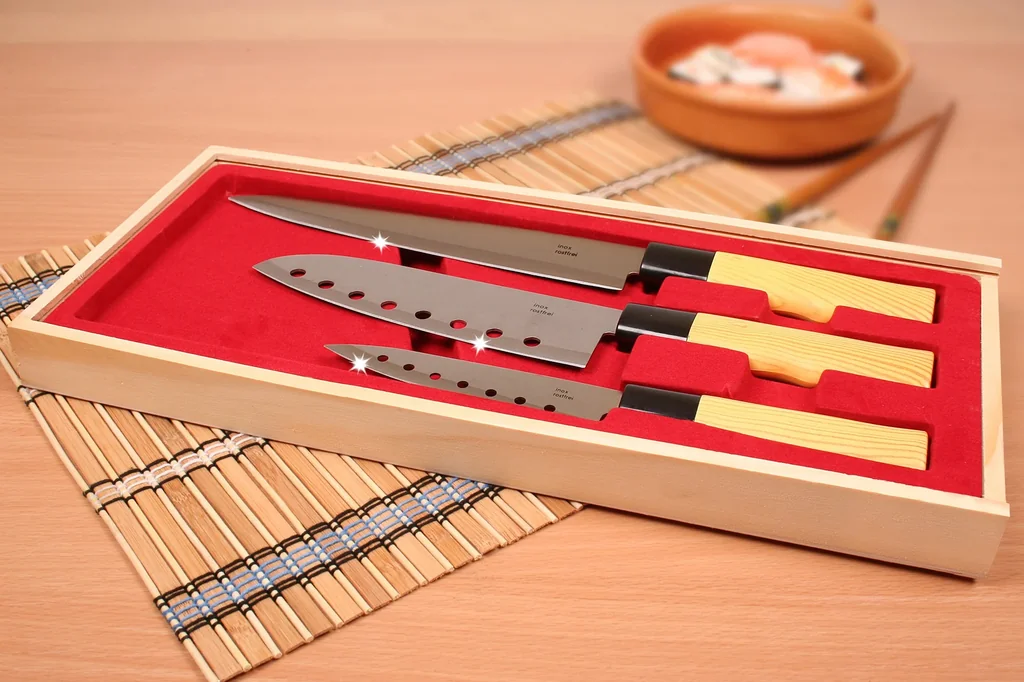 Knife set Asia in wooden case, 3 knives