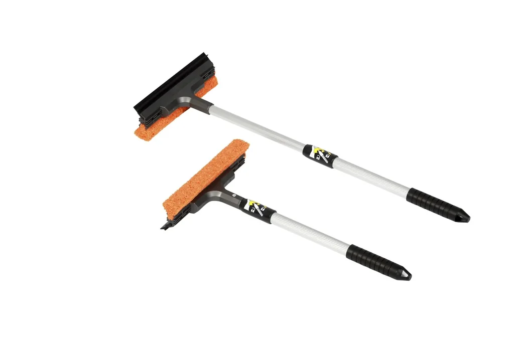 Window cleaner with telescopic handle