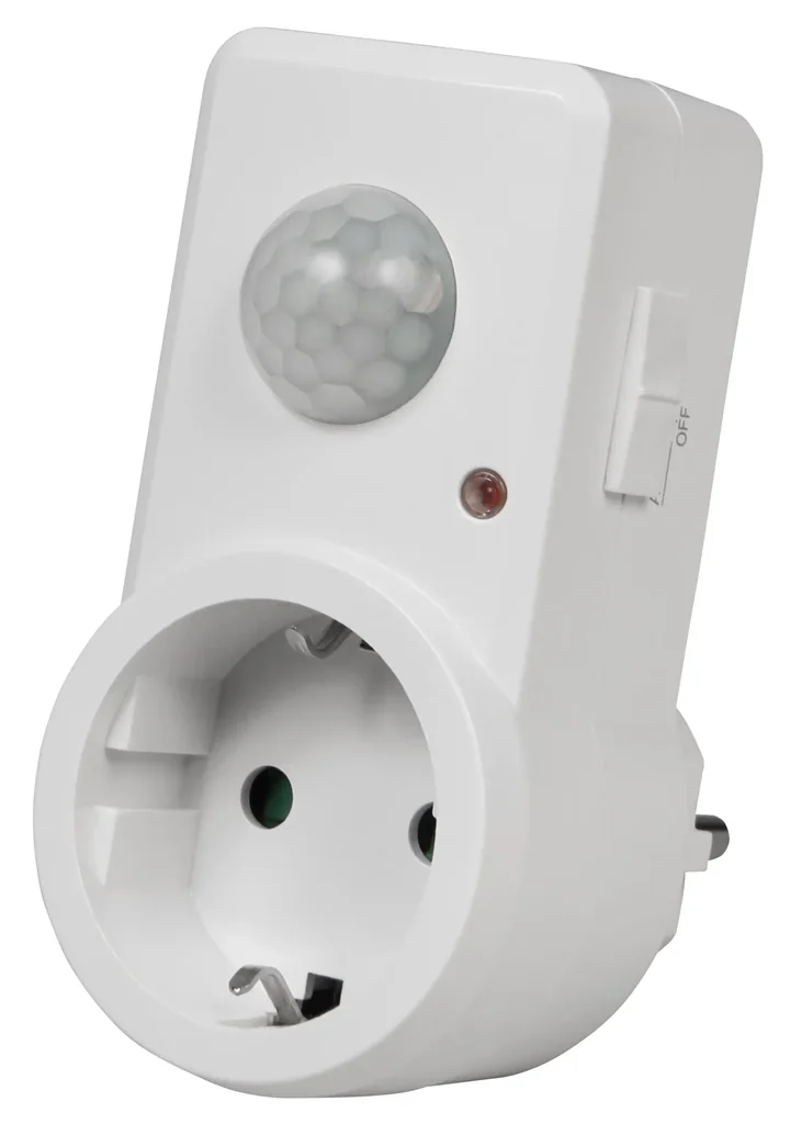 Socket adapter with 120° PIR sensor