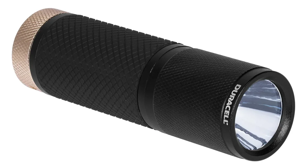 Compact LED flashlight including 3 x AAA batteries