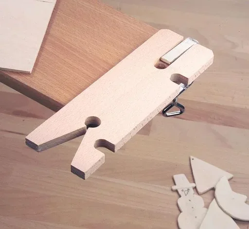 "Fretsaw table 210 mm with clamping aid and table clamp image"