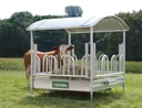 Square hay rack with palisade feeding grid, for cattle and horses