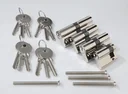 Lock cylinder set 4-piece with 12 keys without side security recess