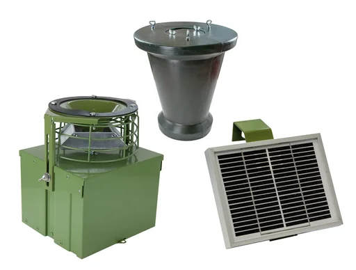 "Automatic feeder Pro 12V including storage container and solar charger image"