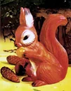 Squirrel - the decorative figure for garden, terrace, balcony and much more.