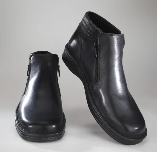 "Men's ankle boots with zippers and warm lining, black, size 46 image"