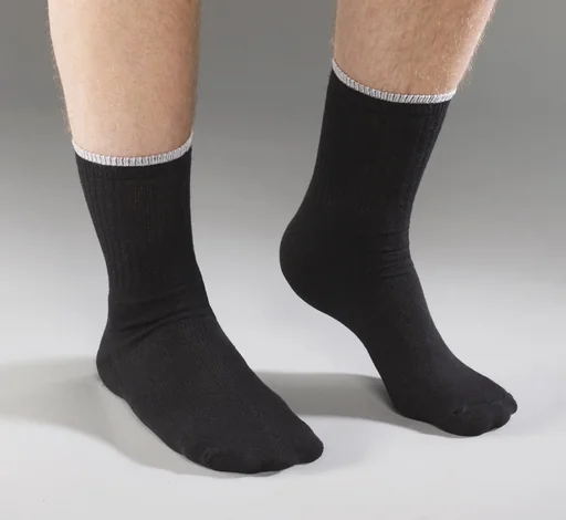 "Socks in a pack of 7, color black/silver, size 39/42 image"