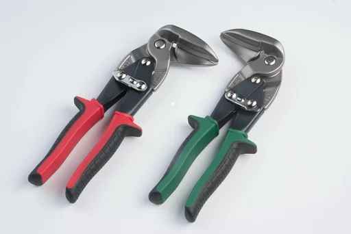 "Angle figure and through-feed scissors left image"