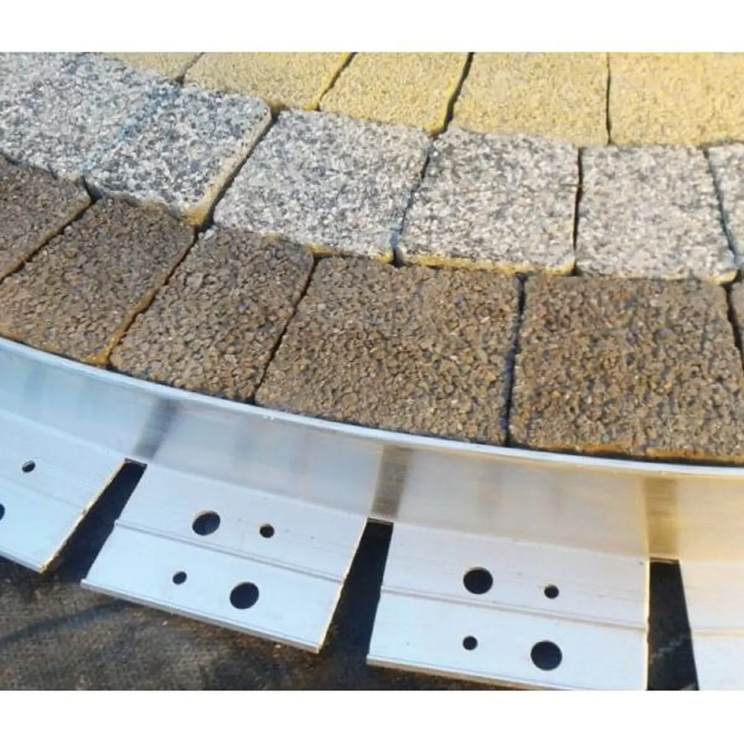 Ultra Strong Aluminium Lawn Edging 64mm x 100cm | Garden edging | Border edging