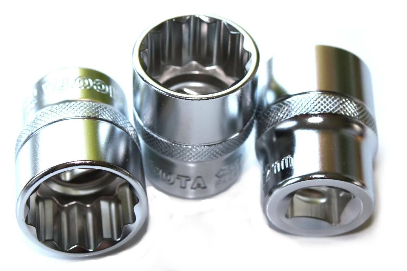 "1/2 Inch Drive Socket, 17mm Socket Wrench, Cr-V Steel image"
