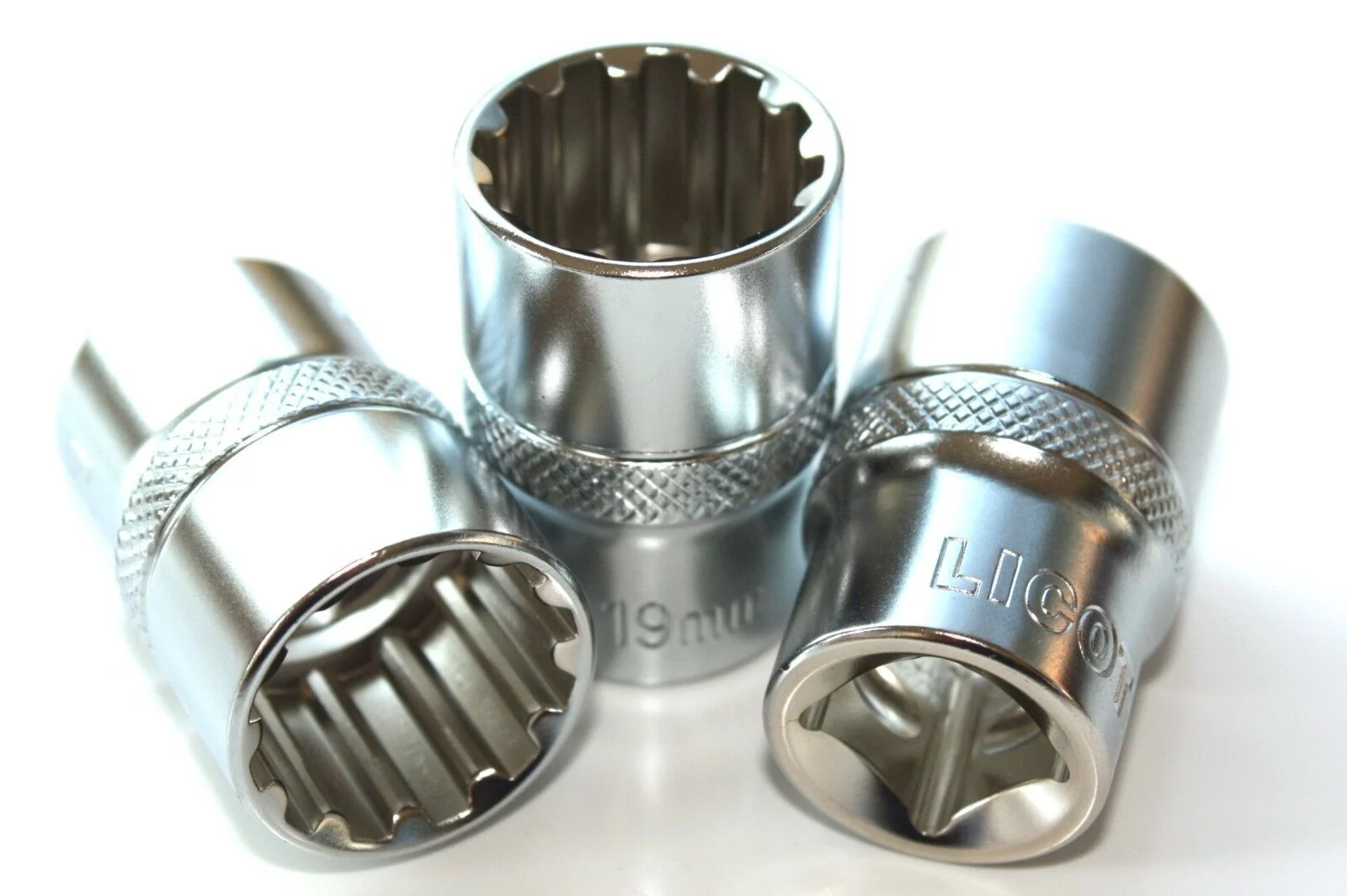"30mm Socket Wrench, 1/2-Inch Drive, Cr-V Steel - Professional Grade image"