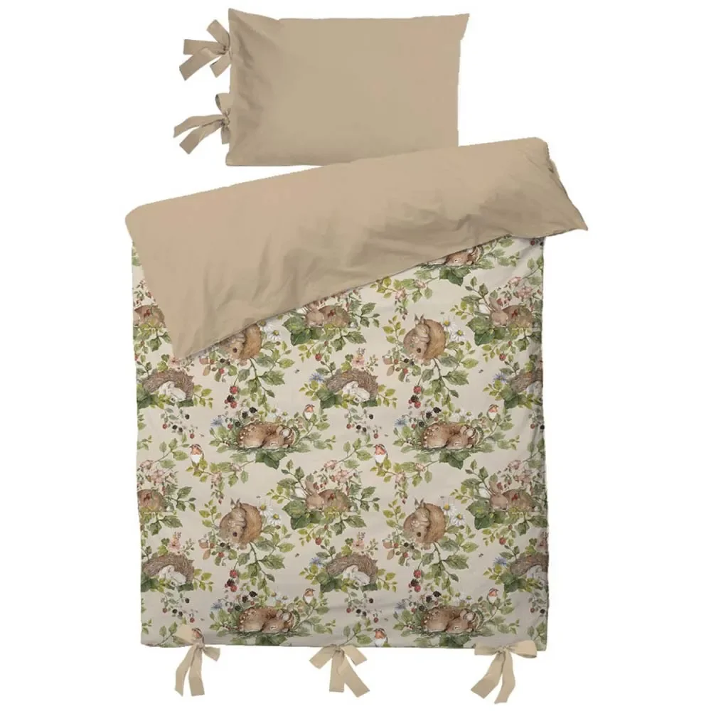 "Decorative Childrens Bedding sleeping animals 100 x 135 image"