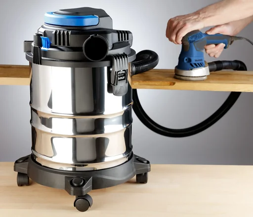 "3-in-1 stainless steel wet/dry vacuum cleaner and blower image"