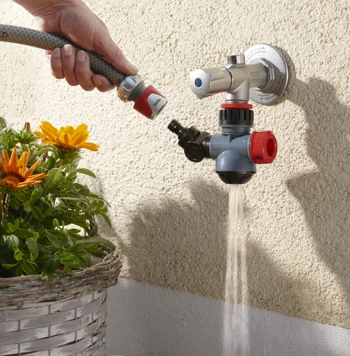"Multifunctional faucet adapter image"