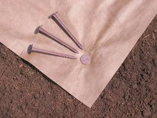 "Ground nails for mulch fleece, 10 pieces image"