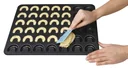 Vanilla crescent baking tray 42 x 32 x 2 cm, with dough card