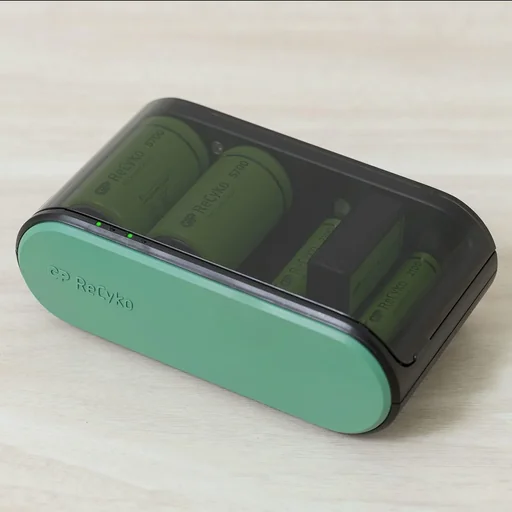 "USB universal charger for all common NiMH batteries image"