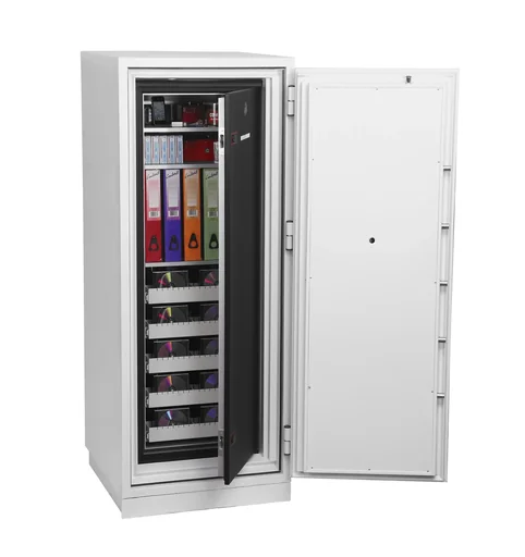 "Data Commander data protection safe, external dimensions 1685 x 690 x 720 mm, with key lock image"