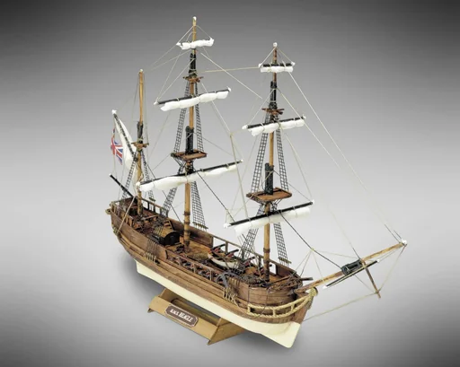 "HMS Beagle 1:121 kit image"