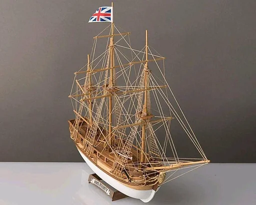 "HMS Bounty 1:130 kit image"